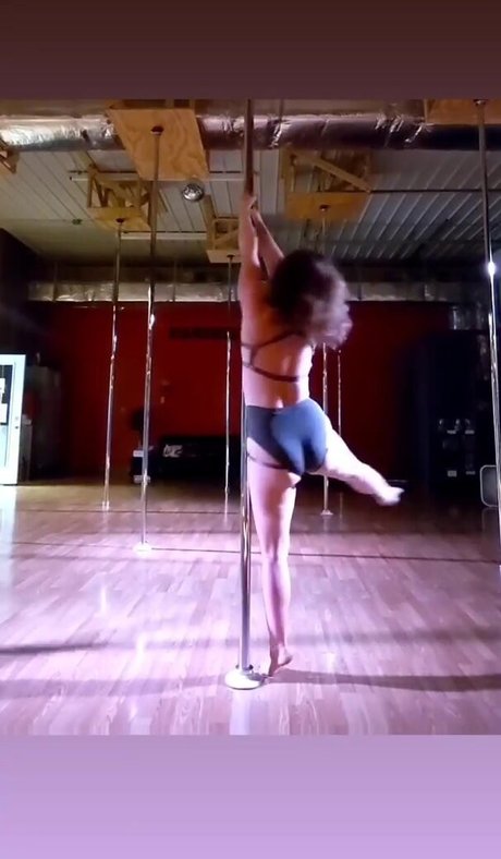 Hallee Hirsh naked only fans