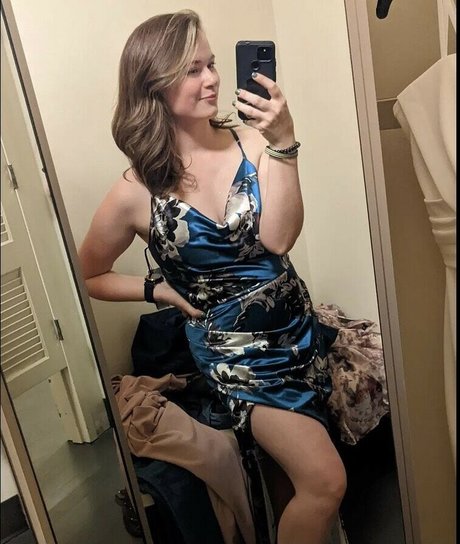 Gapeach713 nude leak onlyfans