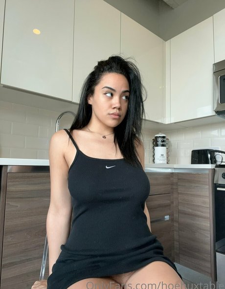 hoehuxtable onlyfans leaked nudes