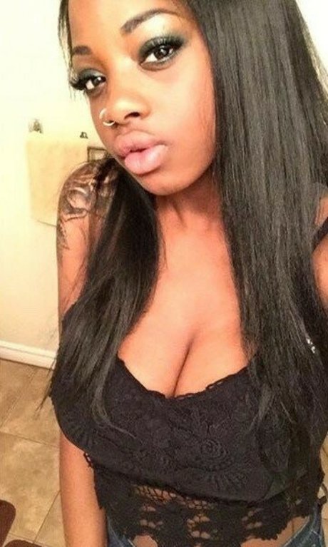 Itstaviaa onlyfans leaks naked