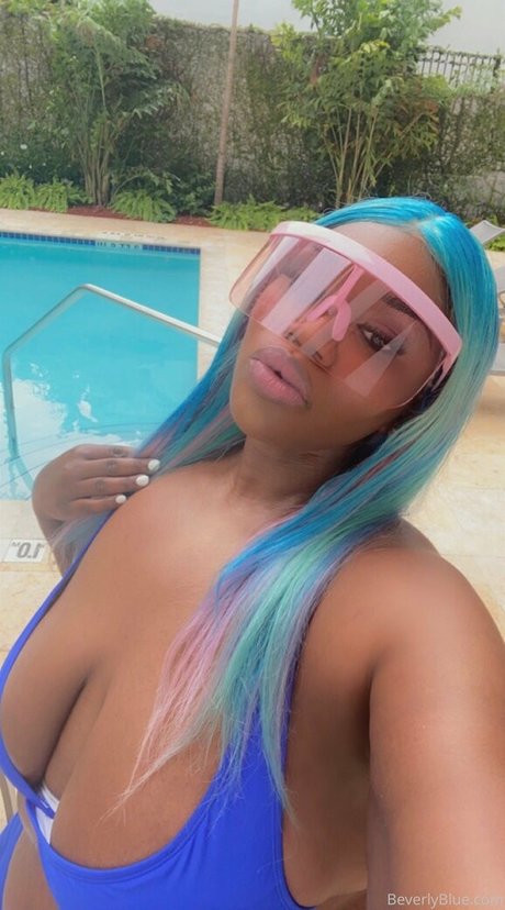 beverlyblue3x onlyfans pic