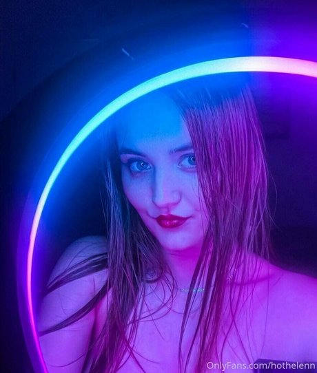 hothelenn onlyfans strip