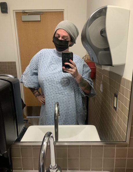 creepyqueen onlyfans nude pics