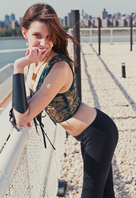 Athena Reddy onlyfans leak