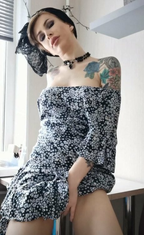 elenahug tits onlyfans