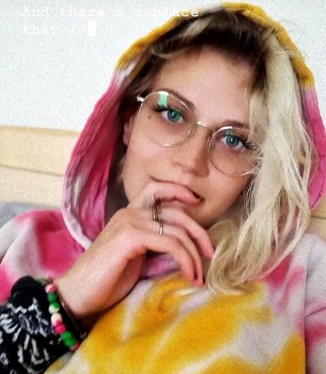 Caroline Haas only fans leak nude