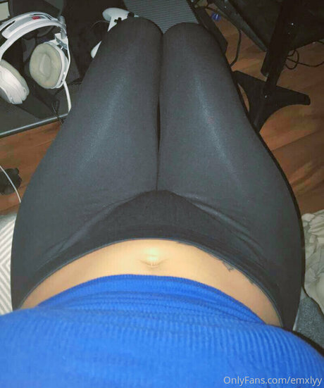 emxlyy onlyfans nude leak