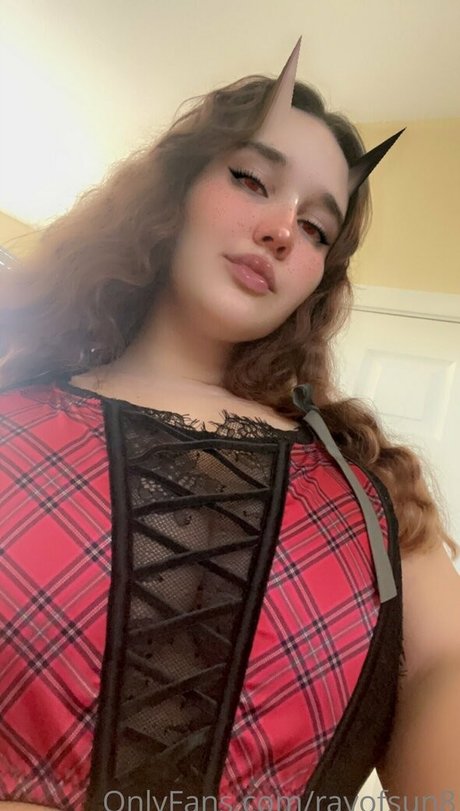 Rayofsun8 onlyfans images