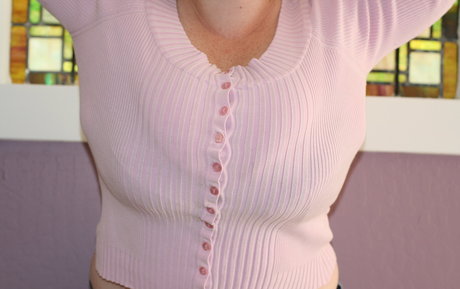 sapphiresboobs topless onlyfans