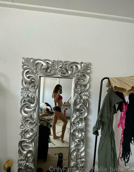 julia banana onlyfans leaked tits