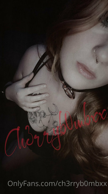 ch3rryb0mbxx onlyfans fotos