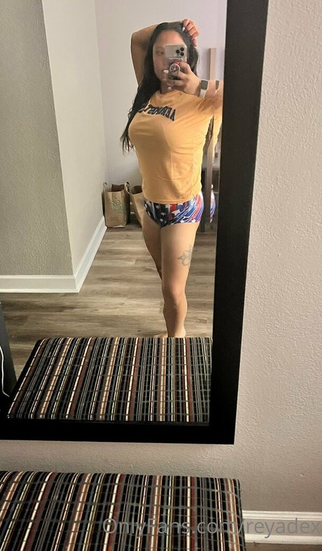 reyadex strip onlyfans