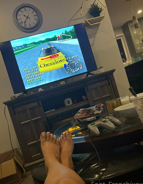 foot frenchixox onlyfans leaked sex