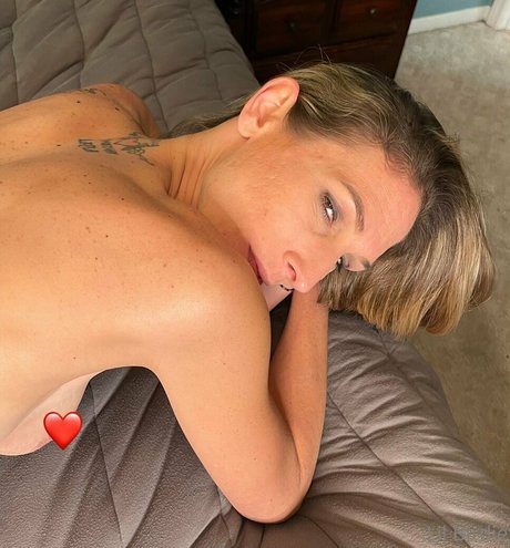 the lil birdie naked onlyfans