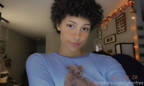cyberfree only fans nudes