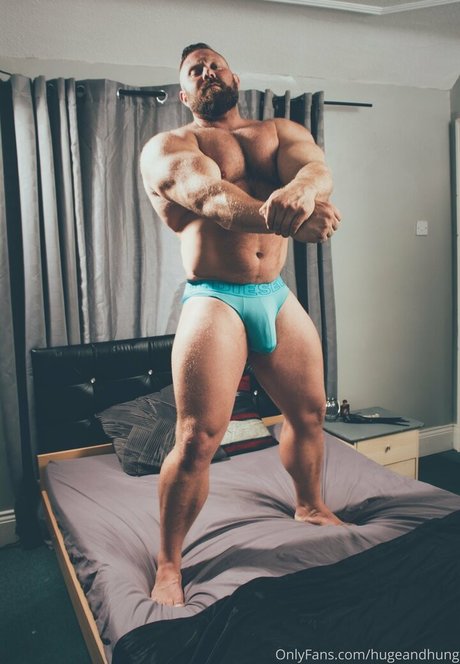 hugeandhung onlyfans leakes