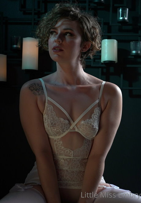 littlemissembry onlyfans photos