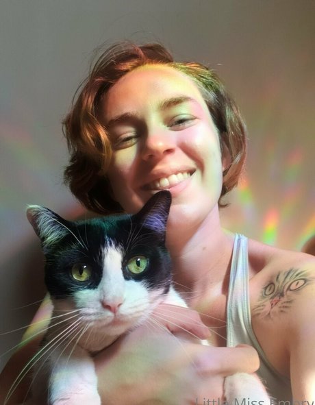 littlemissembry onlyfans leaked