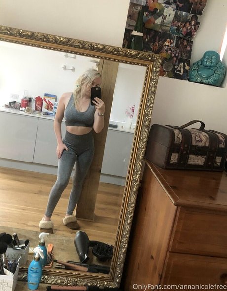 annanicolefree sexy onlyfans