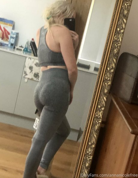 annanicolefree only fans pics