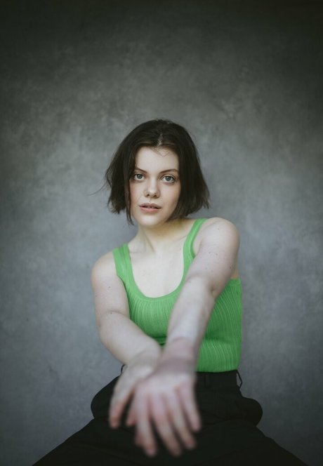 Georgie Henley  pics