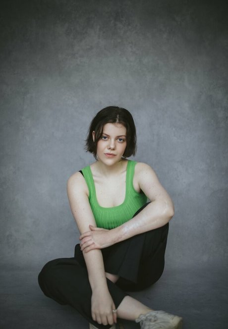 Georgie Henley  scan