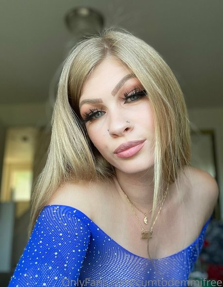 cumtodemmifree only fans nudes