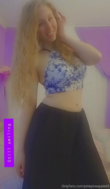 pinkpineapple63 onlyfans posts
