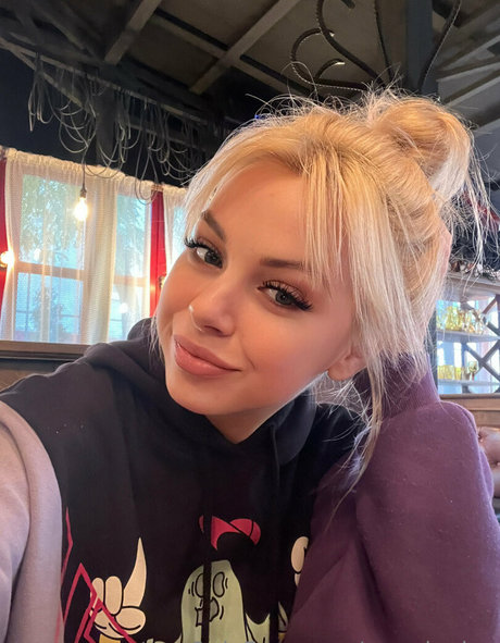 mmelaniee onlyfans leaked porn