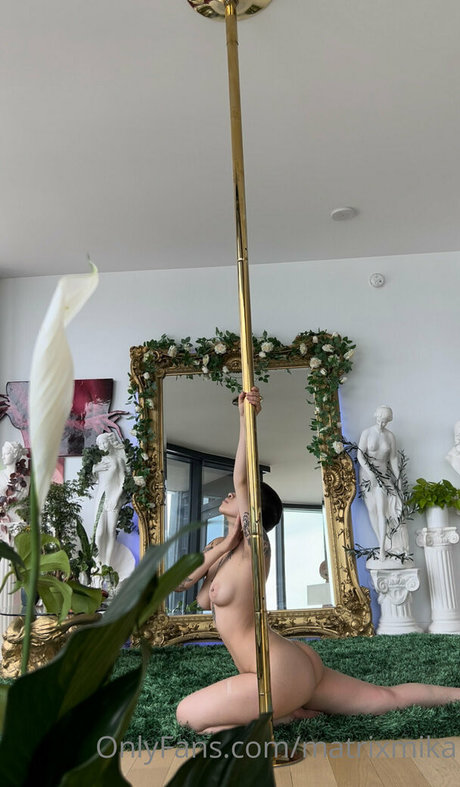 unknown onlyfans art nude glimpse