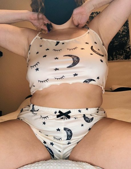 mustbecoralee leaked onlyfans.