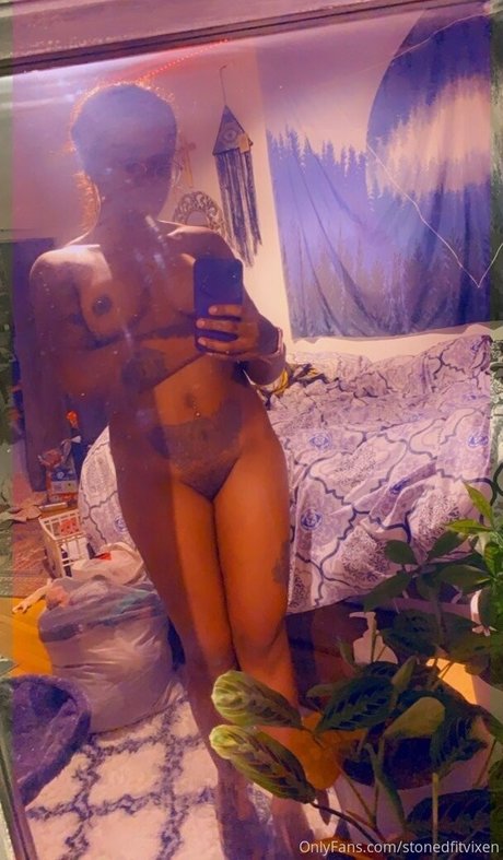 stonedfitvixen naked onlyfans