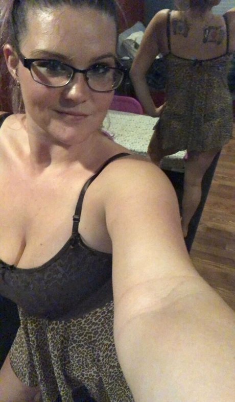 sirenreignn onlyfans nude