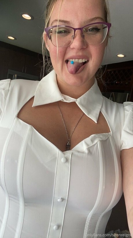 sirenreignn only fans content