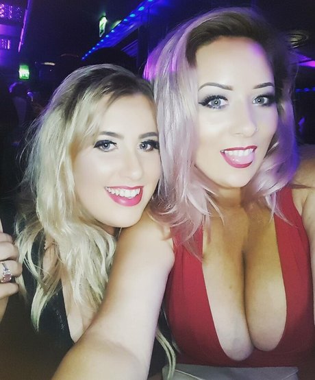 Stephanie Fox onlyfans nude tits