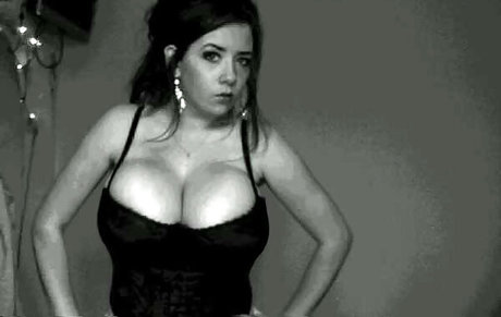 Stephanie Fox onlyfans leaked.