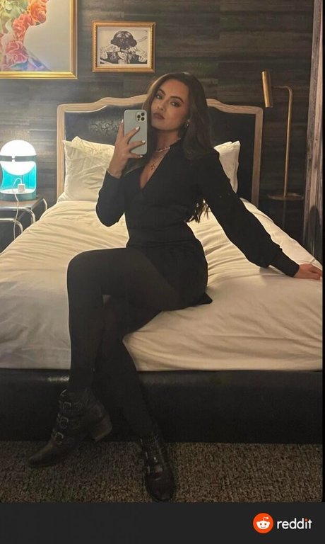 Ava Allan onlyfans nide