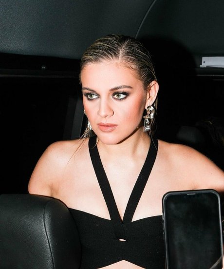 Kelsea Ballerini onlyfans naked leak