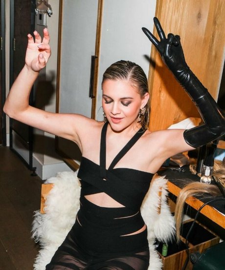Kelsea Ballerini leaked only fans nudes