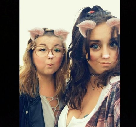 college onlyfans naked scan