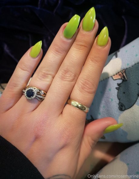 rosemarine onlyfans leaked