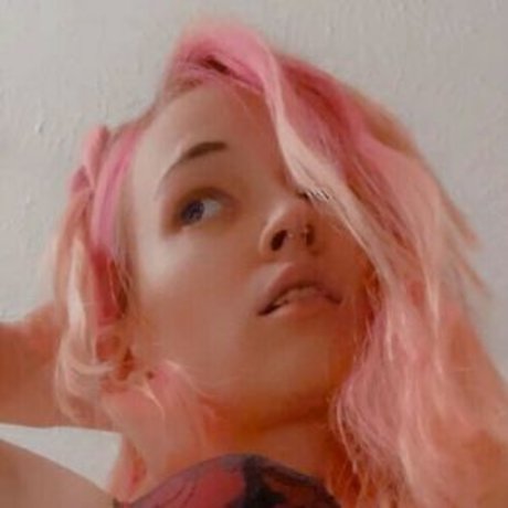 Arin Squirrel98 leaked nude onlyfans