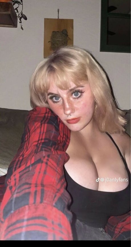 lolabotomy onlyfans pics