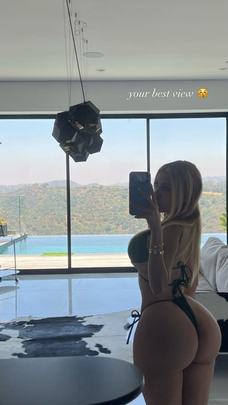 Alexa Dellanos onlyfans for free