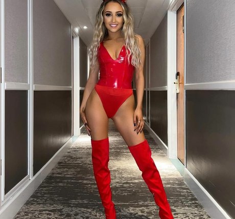 Nikkitta onlyfans nude