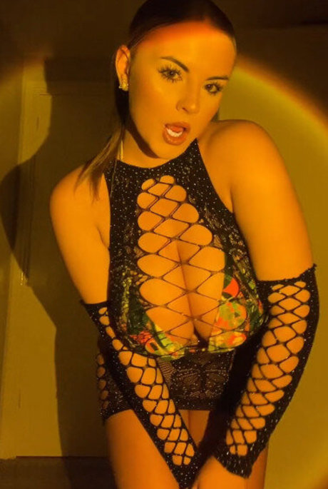 BustyLiv J onlyfans nudes