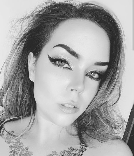 Suzy Berhow onlyfans leaked sex