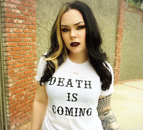 Suzy Berhow nude leaks onlyfans