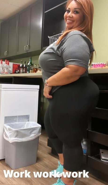 SueAnn onlyfans star