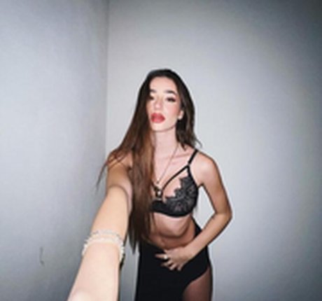 Lola Lolita onlyfans nude leak